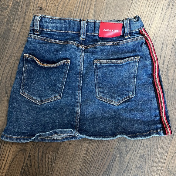 5/$20 Cool denim skirt by Zara - Picture 3 of 3